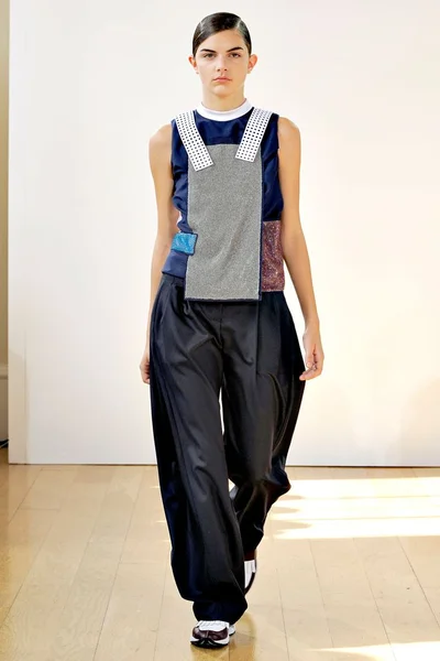 Look 13